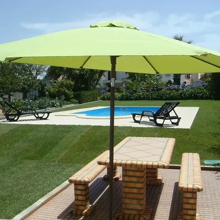 Casa De Flor Do Jardim * 马尔韦拉